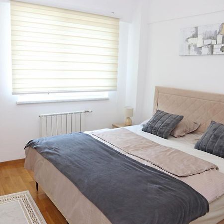 Apartment Cecovic - Mellain Тузла Екстер'єр фото